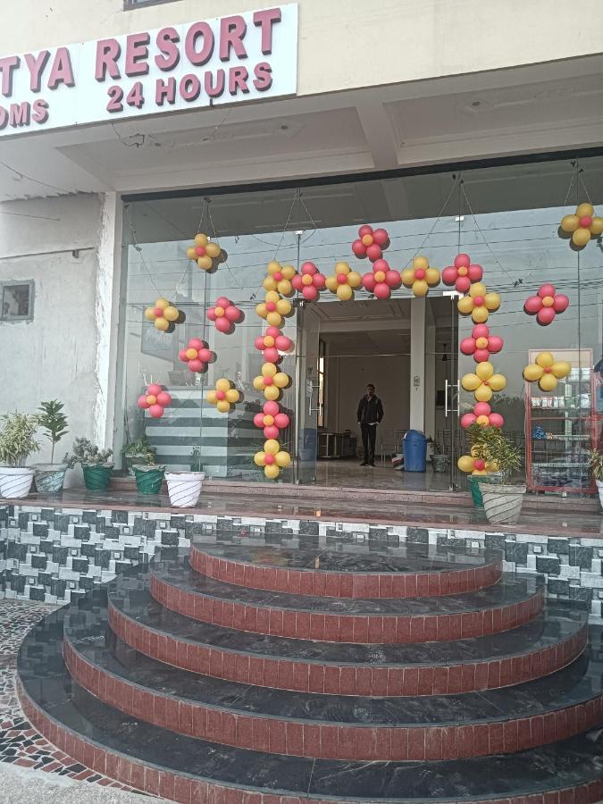 Athitya Hotel And Resort Sikar Exterior foto